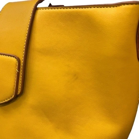 Mersi Isabel Bucket Style Snake Print Vegan Bag With Protective Bag Yellow NEW - Picture 5 of 12